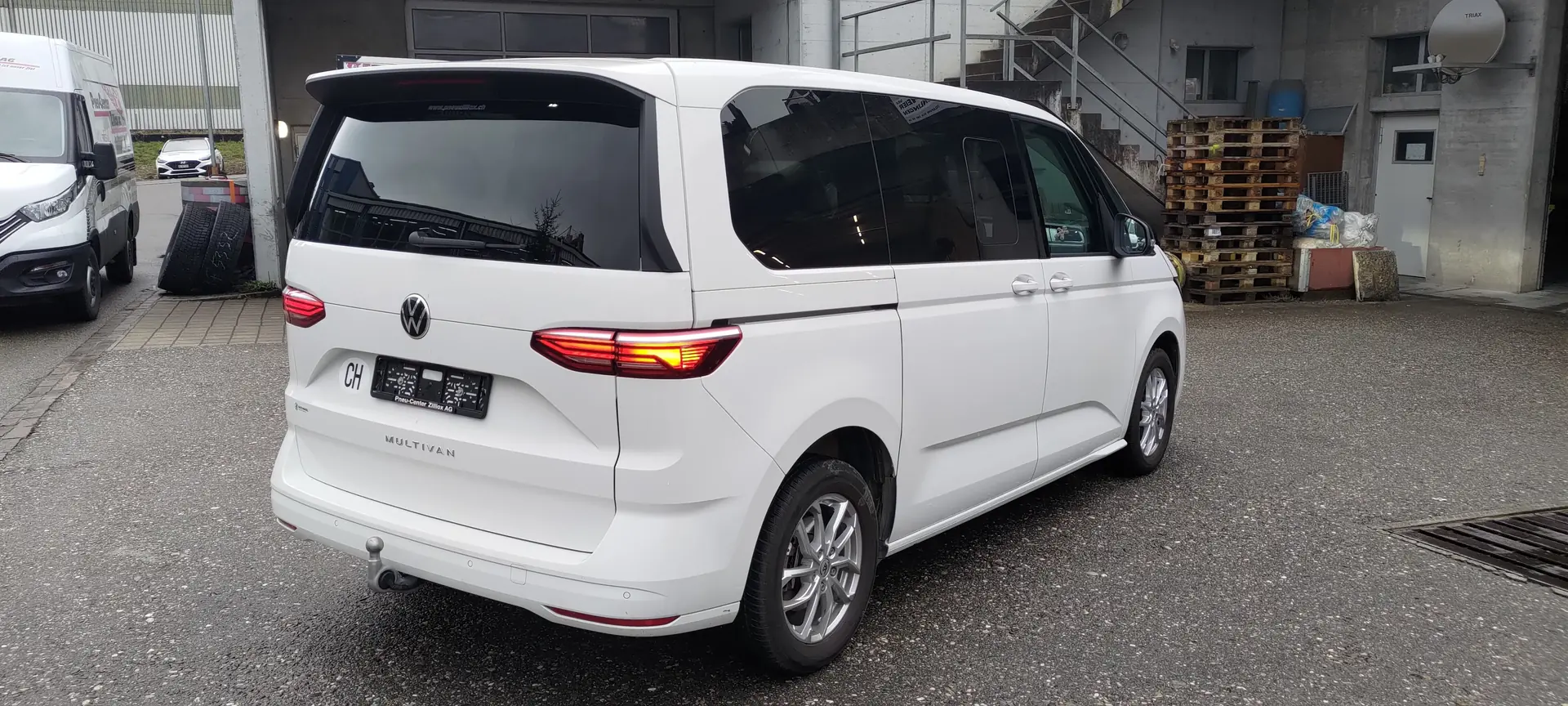 Volkswagen T7 Multivan 2023 occasion Siggenthal-Staion — 2