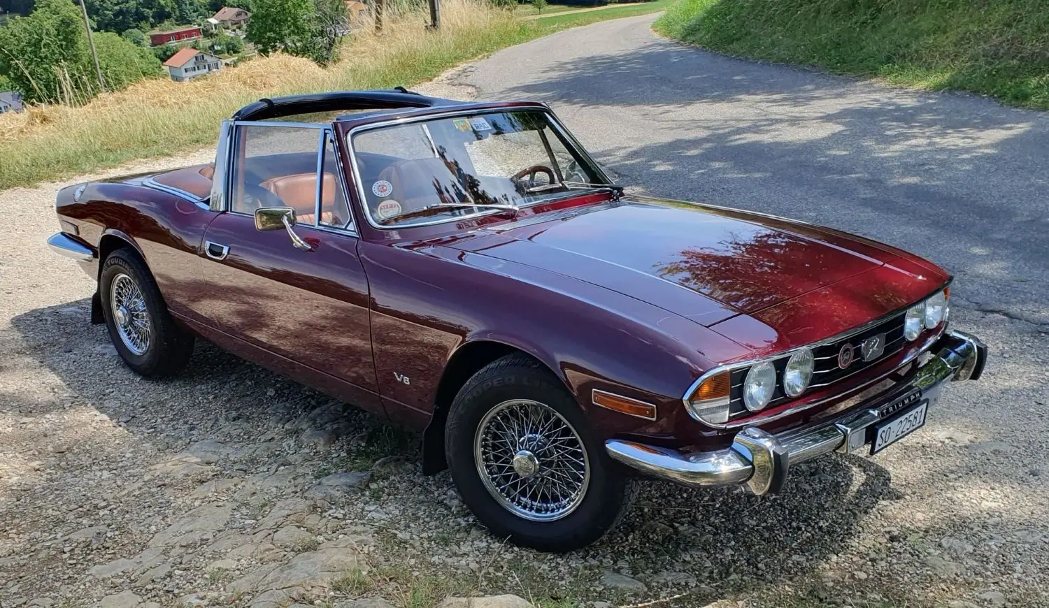 Triumph Stag 1972 — Roadster britannique mythique, cabriolet rouge d'exception