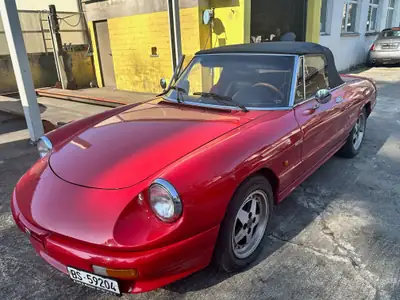 Alfa Romeo Spider 2.0 — Cabriolet classique 1987, 77 000 km, sans sinistre — tableau de bord