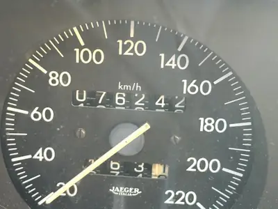 Alfa Romeo Spider 2.0 — Cabriolet classique 1987, 77 000 km, sans sinistre — Miniature 8