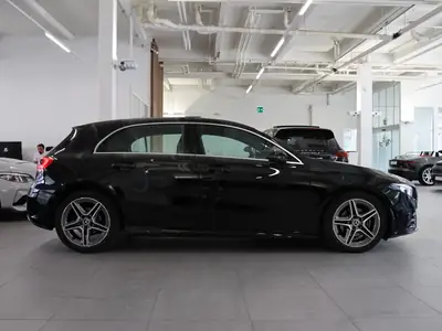 Mercedes-Benz A 180 AMG Line — Berline compacte premium, seulement 34'000 km — interior