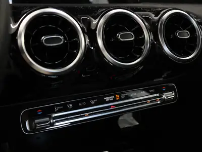 Mercedes-Benz A 180 AMG Line — Berline compacte premium, seulement 34'000 km — Thumbnail 14