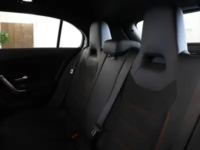 Mercedes-Benz A 180 AMG Line — Berline compacte premium, seulement 34'000 km — Thumbnail 17