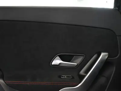 Mercedes-Benz A 180 AMG Line — Berline compacte premium, seulement 34'000 km — Thumbnail 19