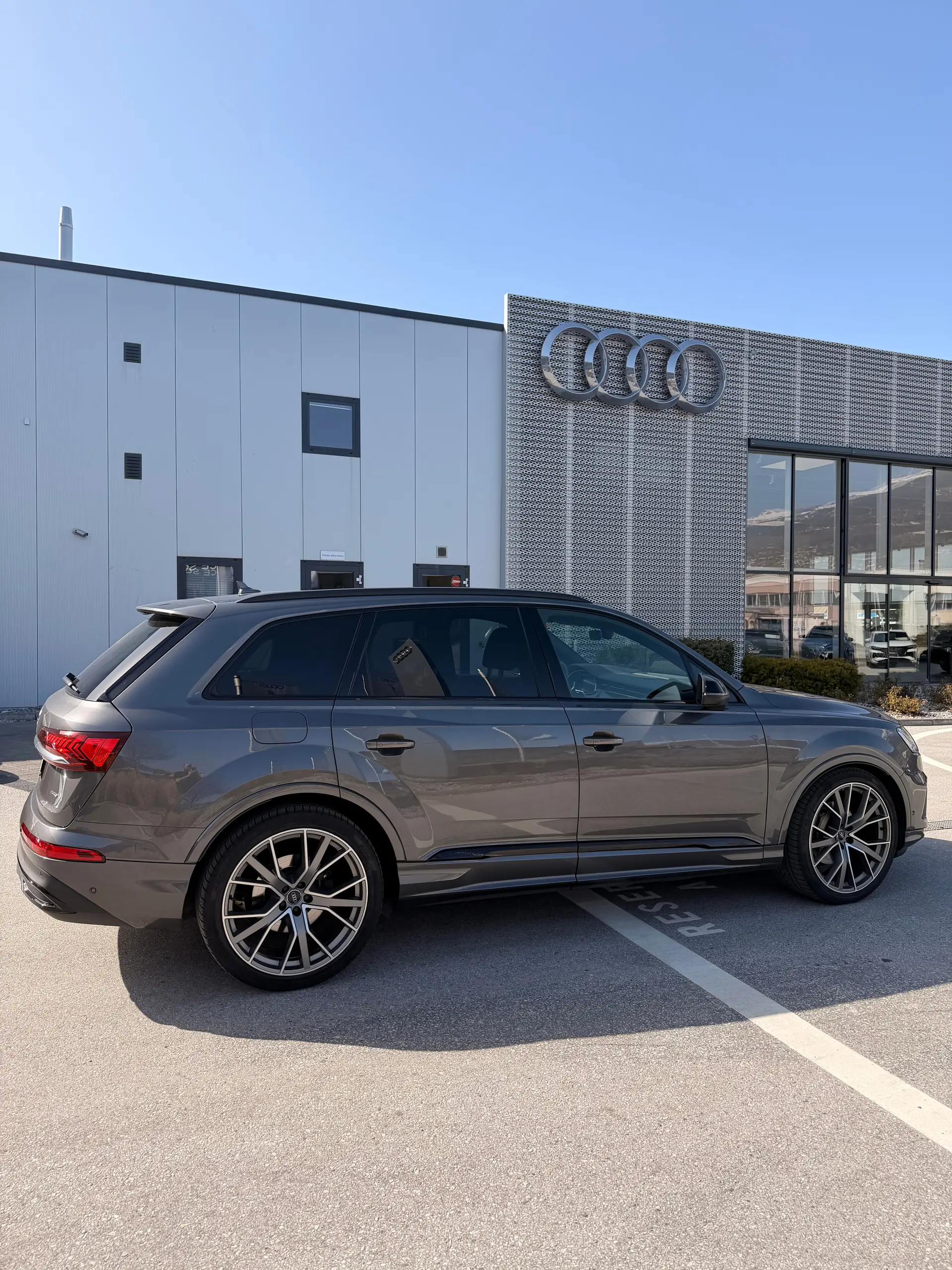 Audi Q8 50 TDI Quattro — SUV coupé premium, 286 ch, 108'000 km seulement — Außenansicht