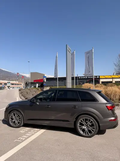 Audi Q8 50 TDI Quattro — SUV coupé premium, 286 ch, 108'000 km seulement — Heckansicht