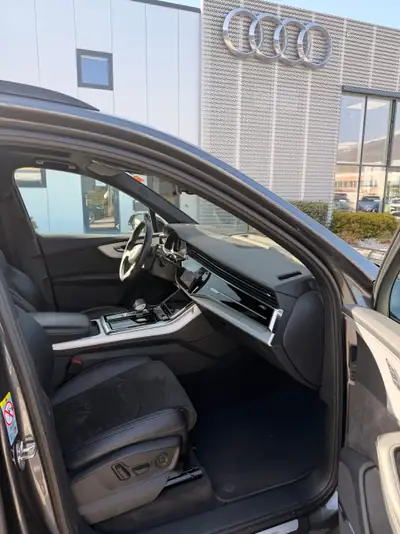 Audi Q8 50 TDI Quattro — SUV coupé premium, 286 ch, 108'000 km seulement — Armaturenbrett