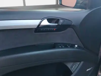 Audi Q7 3.0 TDI quattro — SUV 7 places robuste, entretien complet, occasion fiable — Miniatura 10