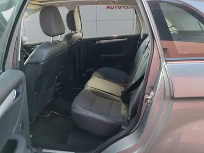 Mercedes-Benz B 200 T — Monospace polyvalent, boîte auto, entretien récent — Thumbnail 7