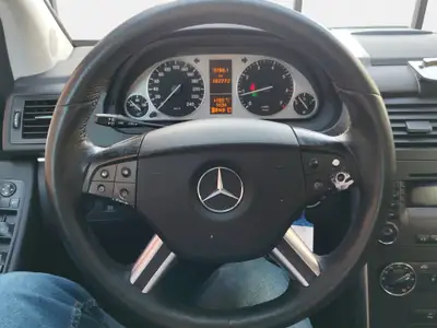 Mercedes-Benz B 200 T — Monospace polyvalent, boîte auto, entretien récent — Thumbnail 11