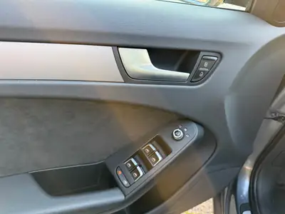 Audi A4 Avant 2.0 TDI Quattro S-Line — Break diesel performant, entretien AMAG complet — Miniature 9