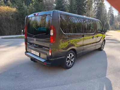 Opel Vivaro 1.6 CDTI Combi+ — Monospace 9 places fiable, entretien complet — vista posteriore