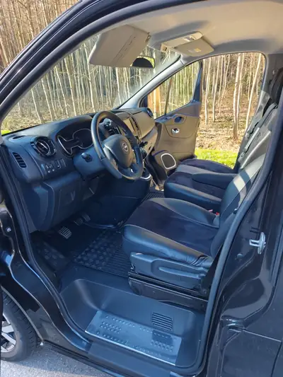 Opel Vivaro 1.6 CDTI Combi+ — Monospace 9 places fiable, entretien complet — dettaglio