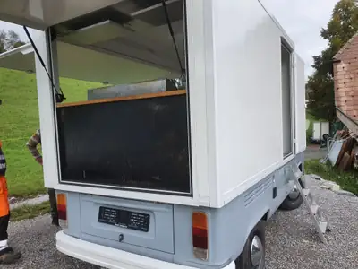 VW T2 1977 — Légendaire Foodtruck, Authentique Première Génération — tableau de bord