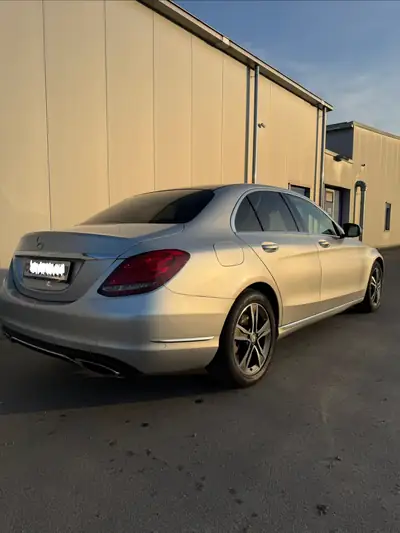 Mercedes-Benz C 400 4Matic — Berline sportive 333 ch, transmission automatique, réputée fiable — Heckansicht