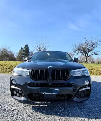 BMW X4 M40i Steptronic — Coupé sportif AWD, 360 ch et design premium — intérieur