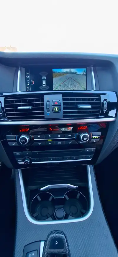 BMW X4 M40i Steptronic — Coupé sportif AWD, 360 ch et design premium — Miniature 11