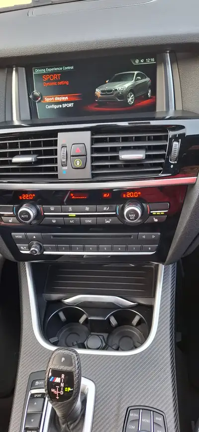 BMW X4 M40i Steptronic — Coupé sportif AWD, 360 ch et design premium — Miniature 10