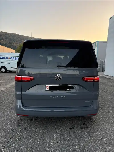 VW T7 Multivan 1.4 eHybrid Liberty — Monospace hybride rechargeable, 60'000 km — Miniature 7