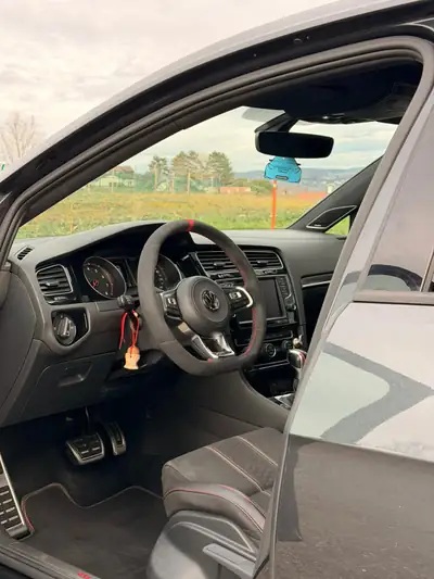 VW Golf 2.0 TSI GTI Clubsport DSG — Sportive haute performance, 150'000 km, sans accident — tableau de bord