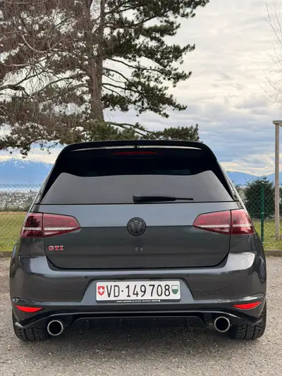 VW Golf 2.0 TSI GTI Clubsport DSG — Sportive haute performance, 150'000 km, sans accident — intérieur