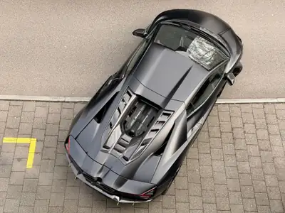Lamborghini Revuelto 2025 — Hypercar hybride Ad Personam, carbone intégral et très faible kilométrage — Miniatur 8