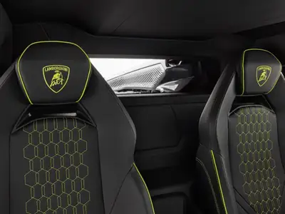 Lamborghini Revuelto 2025 — Hypercar hybride Ad Personam, carbone intégral et très faible kilométrage — Miniatur 12