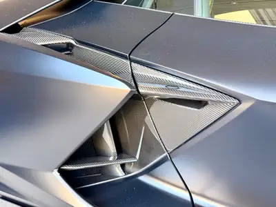 Lamborghini Revuelto 2025 — Hypercar hybride Ad Personam, carbone intégral et très faible kilométrage — Miniatur 15