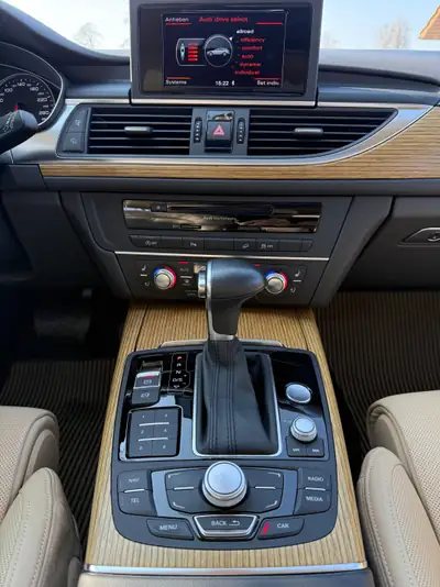 Audi A6 Allroad 3.0 TDI V6 Quattro — Break prestige 4x4, première main, entretien récent — Miniature 9