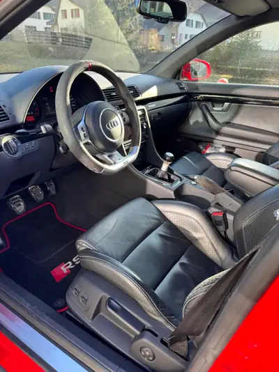 Audi RS4 Avant 4.2 V8 quattro — Break sportif de légende, 420 ch sans compromis — detail