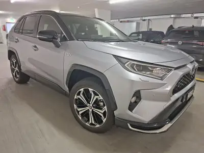 Toyota RAV-4 2.5 PHEV Platinum — Hybride rechargeable 306 ch, 44'000 km seulement — côté