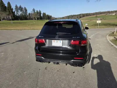 Mercedes-Benz GLC 63 AMG 4Matic — US-Import, 476 ch et état impeccable — intérieur