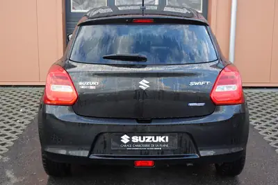 Suzuki Swift 1.2 Hybrid CVT — Citadine économe avec technologie MHEV et équipements premium — Miniature 8