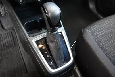 Suzuki Swift 1.2 Hybrid CVT — Citadine économe avec technologie MHEV et équipements premium — Miniature 16