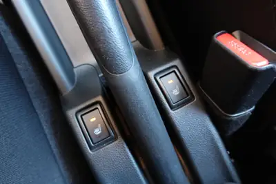 Suzuki Swift 1.2 Hybrid CVT — Citadine économe avec technologie MHEV et équipements premium — Miniature 18