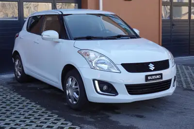 Suzuki Swift 1.2i 16V GL 4x4 — Citadine robuste et économique, 4x4 véritable — côté