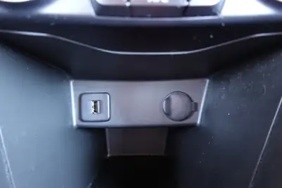 Suzuki Swift 1.2i 16V GL 4x4 — Citadine robuste et économique, 4x4 véritable — Miniature 18