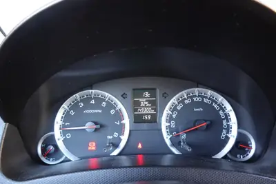 Suzuki Swift 1.2i 16V GL 4x4 — Citadine robuste et économique, 4x4 véritable — Miniature 16