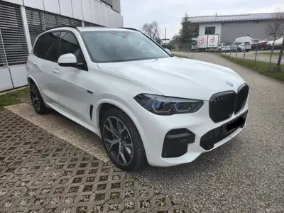 BMW X5 45e 3.0 394 cv — Hybride rechargeable premium, 37 600 km seulement — intérieur