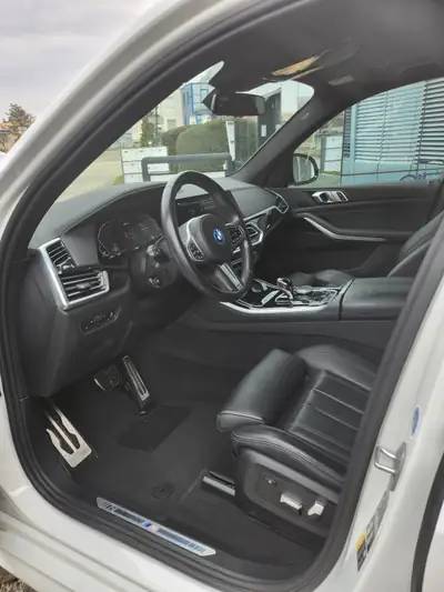 BMW X5 45e 3.0 394 cv — Hybride rechargeable premium, 37 600 km seulement — Miniature 11