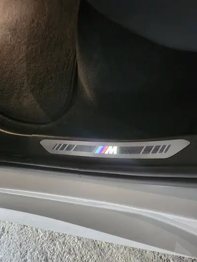 BMW X5 45e 3.0 394 cv — Hybride rechargeable premium, 37 600 km seulement — Miniature 17