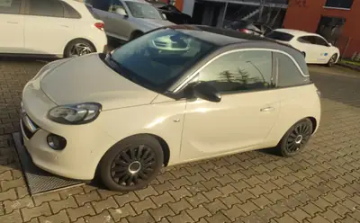 Opel Adam 1.0 ecoFLEX Turbo ROCKS — Citadine pétillante, entretien impeccable — arrière