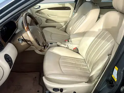 Jaguar X-Type 3.0 V6 Traction4 — Berline sportive anglaise, très bon état — Miniature 12