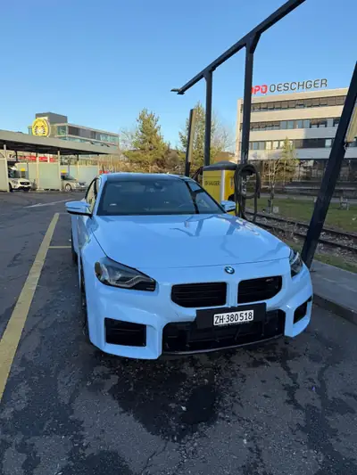 BMW M2 Steptronic 2025 — Coupé sportif 460 ch, très faible kilométrage — exterior view