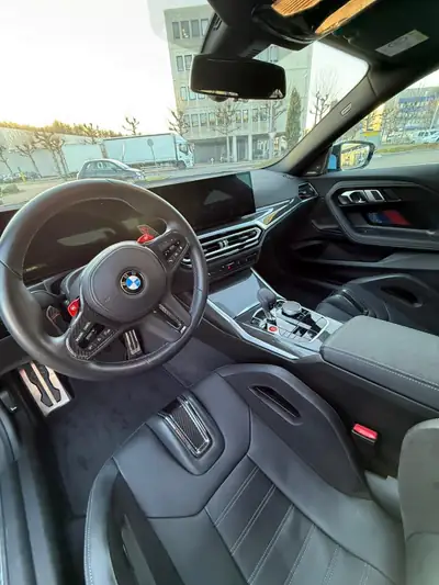 BMW M2 Steptronic 2025 — Coupé sportif 460 ch, très faible kilométrage — detail