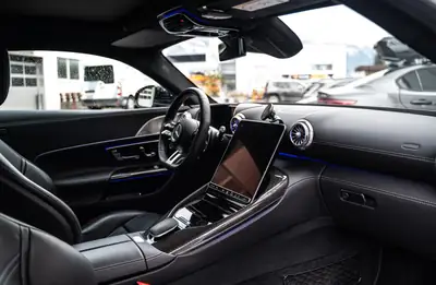 Mercedes-AMG GT 63 4Matic+ Executive Edition — Supercar 585 ch, très faible kilométrage — côté