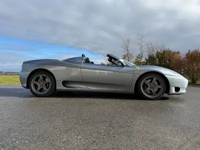 Ferrari F360 Spider 2001 — Cabriolet légendaire, 400 ch de pur plaisir — tableau de bord