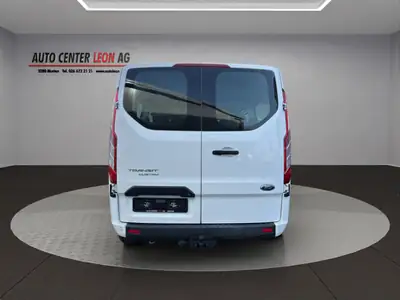 Ford Transit Custom 320 L2H1 — Van 9 places robuste, diesel économique et sans accident — dashboard