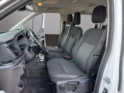 Ford Transit Custom 320 L2H1 — Van 9 places robuste, diesel économique et sans accident — Thumbnail 9
