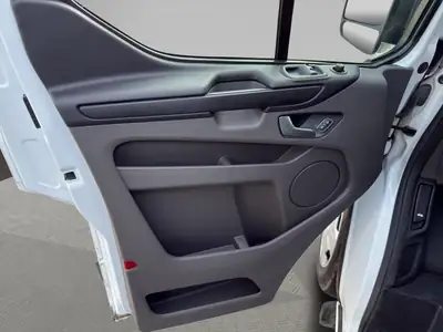 Ford Transit Custom 320 L2H1 — Van 9 places robuste, diesel économique et sans accident — Thumbnail 12